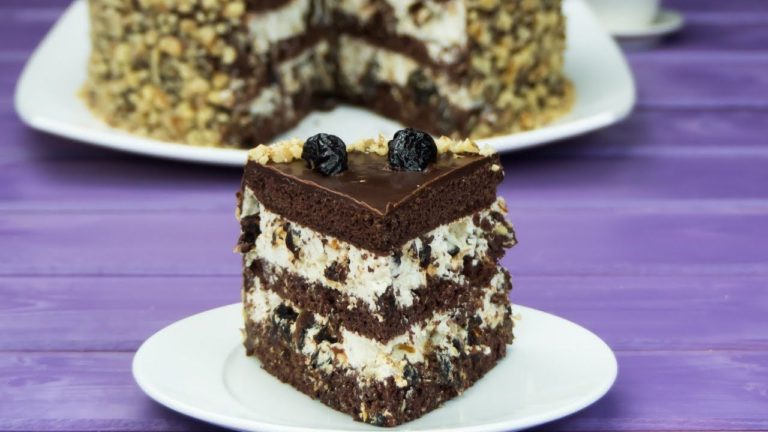 Торт с черносливом и грецким орехом – рецепт